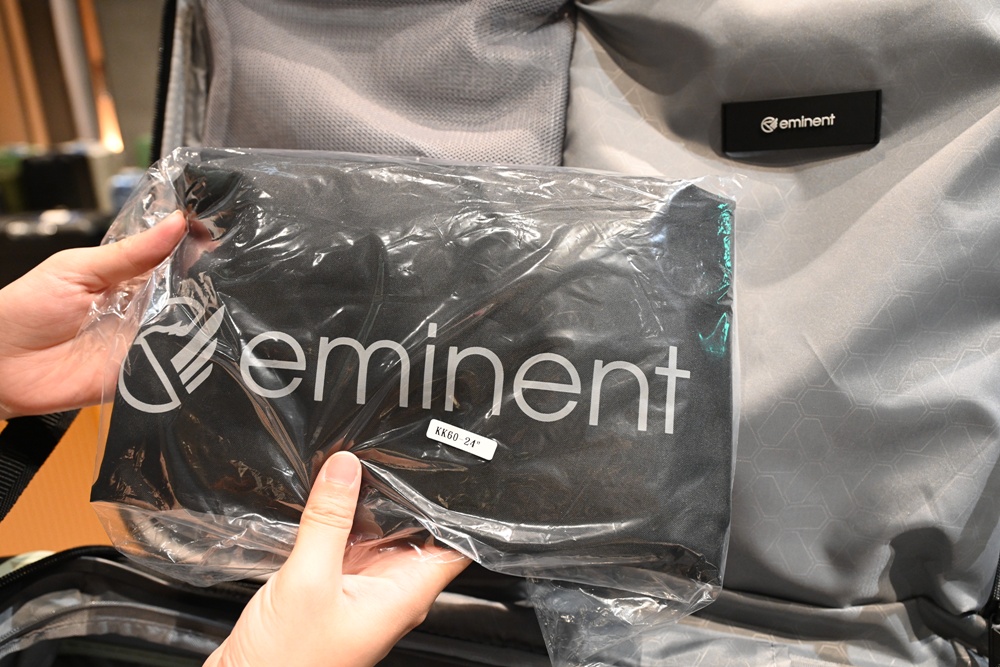 嘉義行李箱特賣會。嘉義in89豪華影城 加賀屋行李箱 全館990元起!前開式行李箱、鋁框箱、防潑水布箱、KANGOL、萬國行李箱、登機箱推薦! 嘉義行李箱特賣會。嘉義in89豪華影城 加賀屋行李箱 全館990元起!前開式行李箱、鋁框箱、防潑水布箱、KANGOL、萬國行李箱、登機箱推薦!