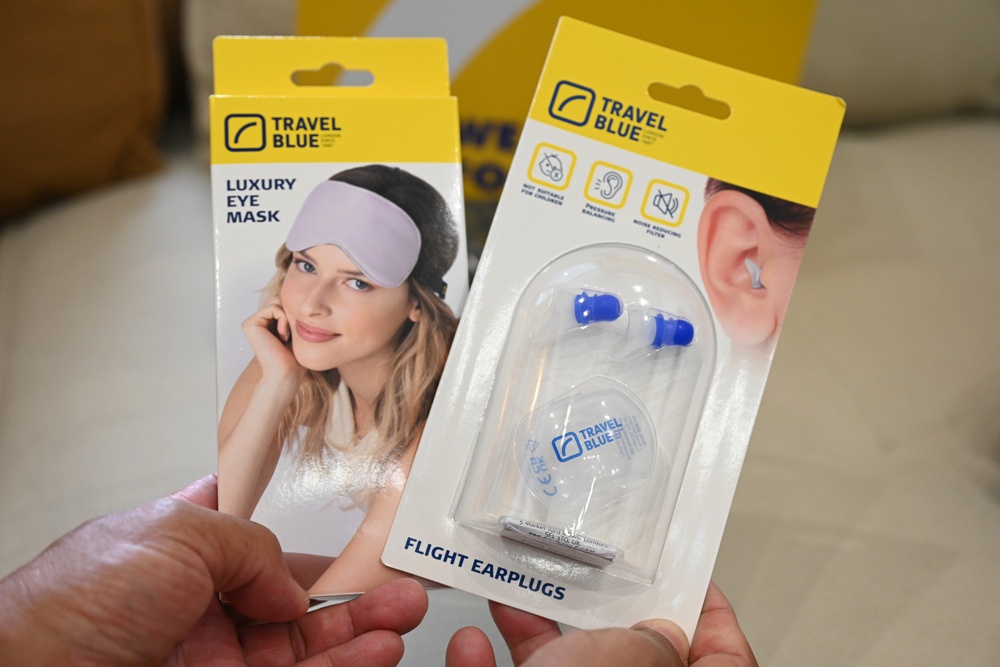 旅行好物推薦｜Travel Blue 藍旅 旅途有型禮盒 經典款 寧靜頸枕+親膚烤漆斜背包+全套舒眠配件