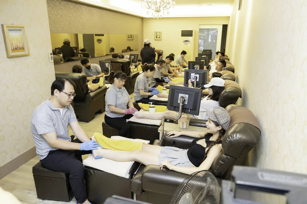 宜蘭礁溪足浴一條街 礁溪散策漫遊、15家養生館推薦！