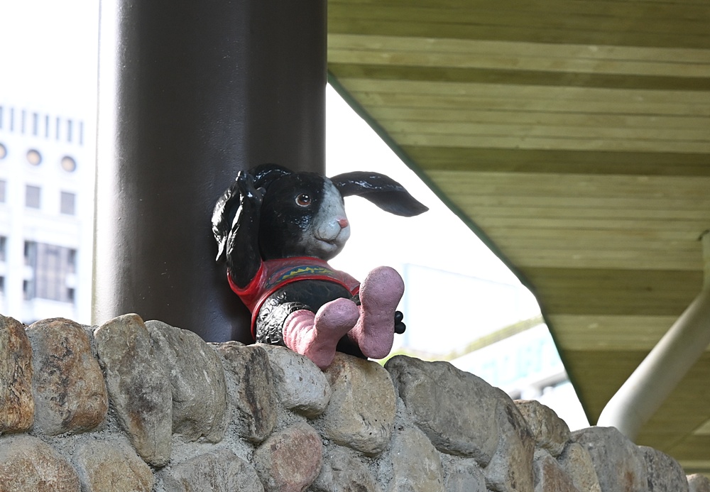 礁溪免費泡腳景點！礁溪轉運站、礁溪溫泉公園、幾米毛毛兔 裝置藝術拍照景點！