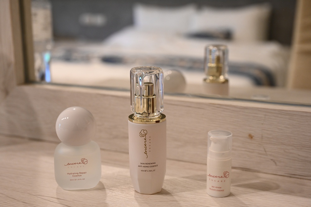 高雄臉部保養推薦|醫妍美學-美學中心-美容 美體 SPA 高雄美術店 醇素顏光感煥膚體驗+半身紓壓30分! 高雄臉部保養推薦|醫妍美學-美學中心-美容 美體 SPA 高雄美術店 醇素顏光感煥膚體驗+半身紓壓30分!