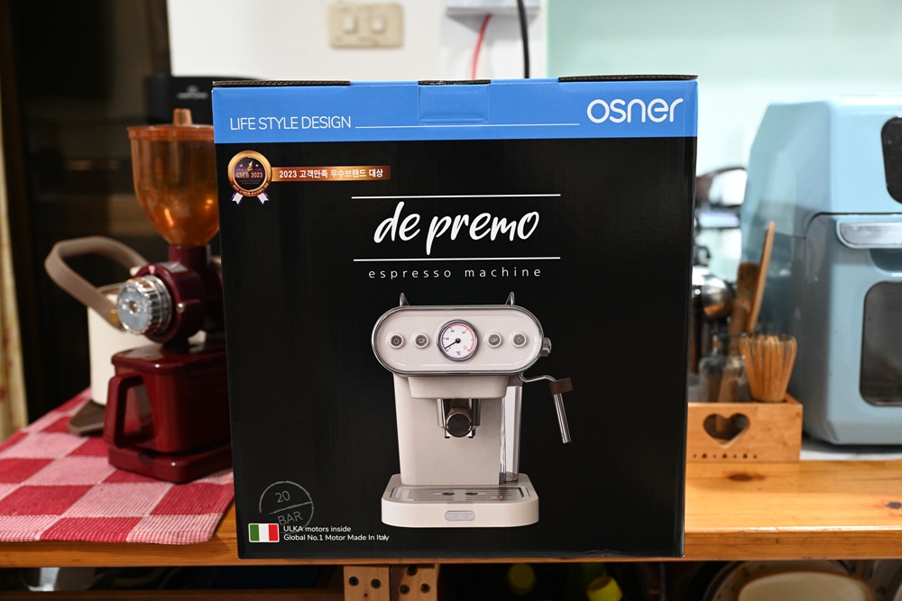 Osner 生活家電！DMO 復古義式雙膠囊咖啡機 在家輕鬆沖出咖啡廳級美味！美式、義式、雙膠囊、奶泡 一機完成！