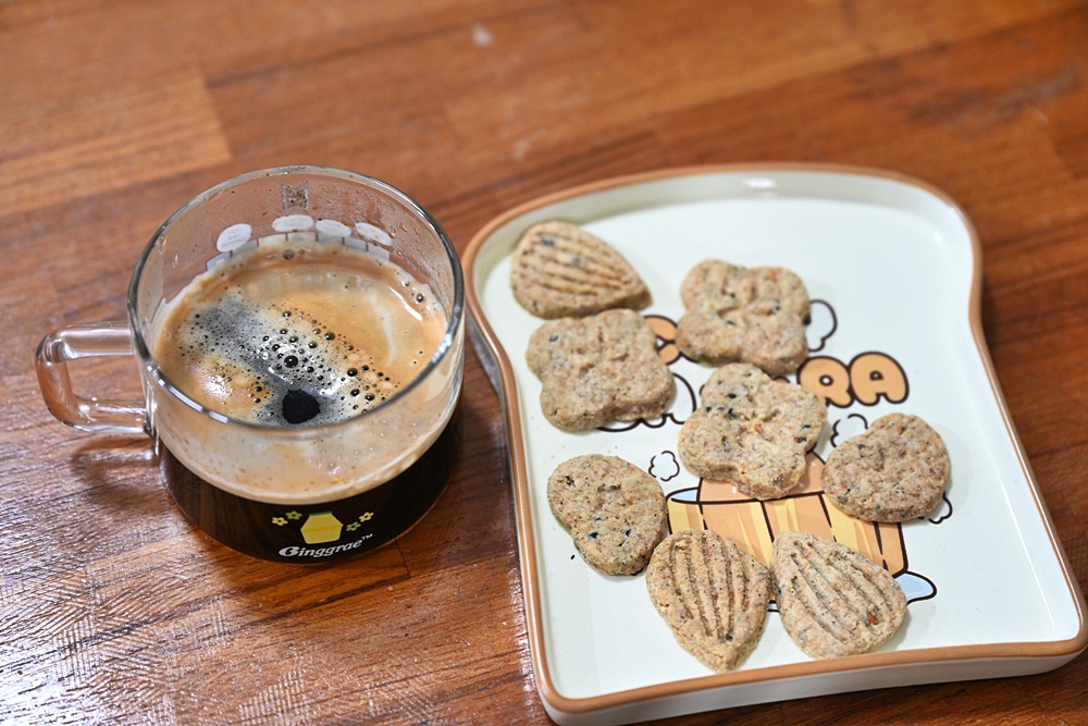 Osner 生活家電！DMO 復古義式雙膠囊咖啡機 在家輕鬆沖出咖啡廳級美味！美式、義式、雙膠囊、奶泡 一機完成！