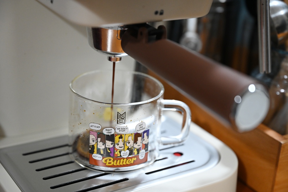 Osner 生活家電！DMO 復古義式雙膠囊咖啡機 在家輕鬆沖出咖啡廳級美味！美式、義式、雙膠囊、奶泡 一機完成！