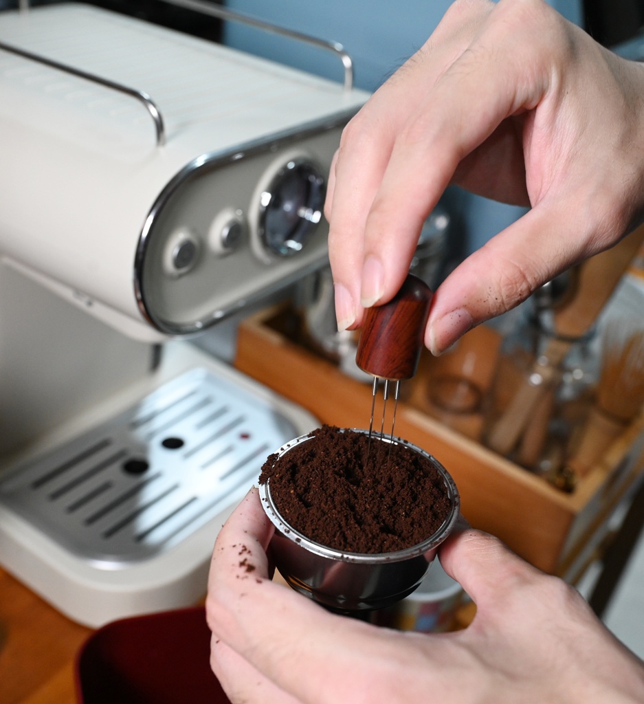 Osner 生活家電！DMO 復古義式雙膠囊咖啡機 在家輕鬆沖出咖啡廳級美味！美式、義式、雙膠囊、奶泡 一機完成！