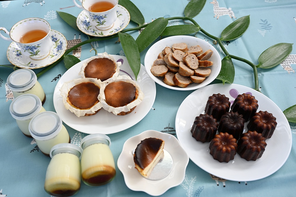 屏東佳冬｜向陽香莢蘭園 光電板下綻放的「香料皇后」榮獲2024、2025比利時iTQi三星獎！香草下午茶、DIY香草精！