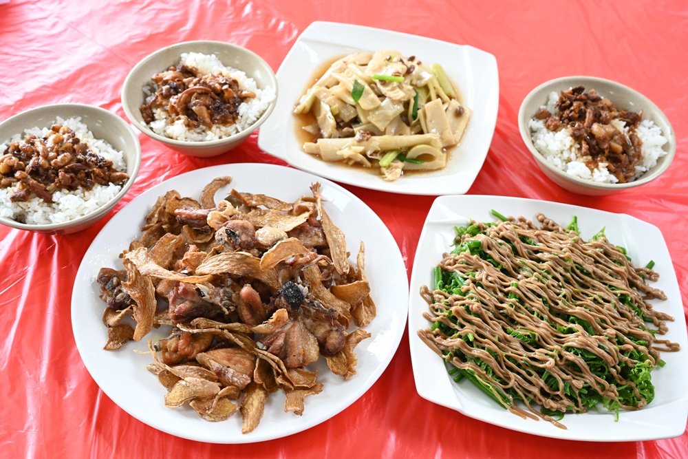 雲林古坑美食推薦！華山小吃 苦茶油雞、古坑咖啡入菜 融合在地特色風味！