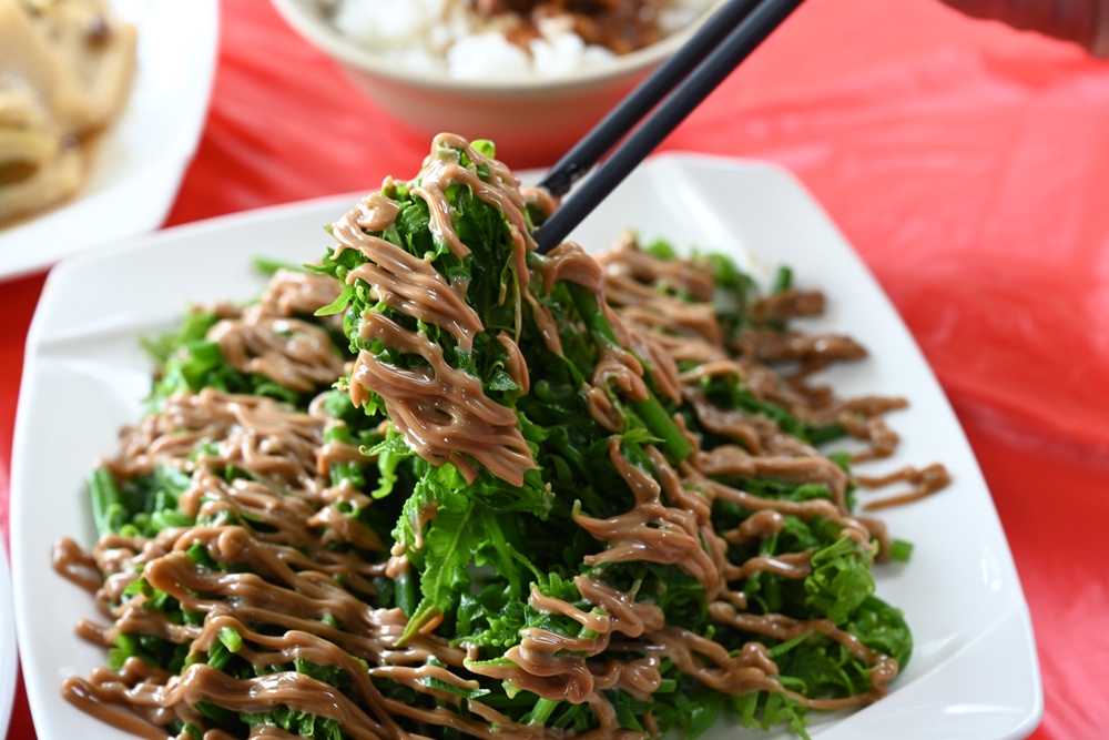 雲林古坑美食推薦！華山小吃 苦茶油雞、古坑咖啡入菜 融合在地特色風味！