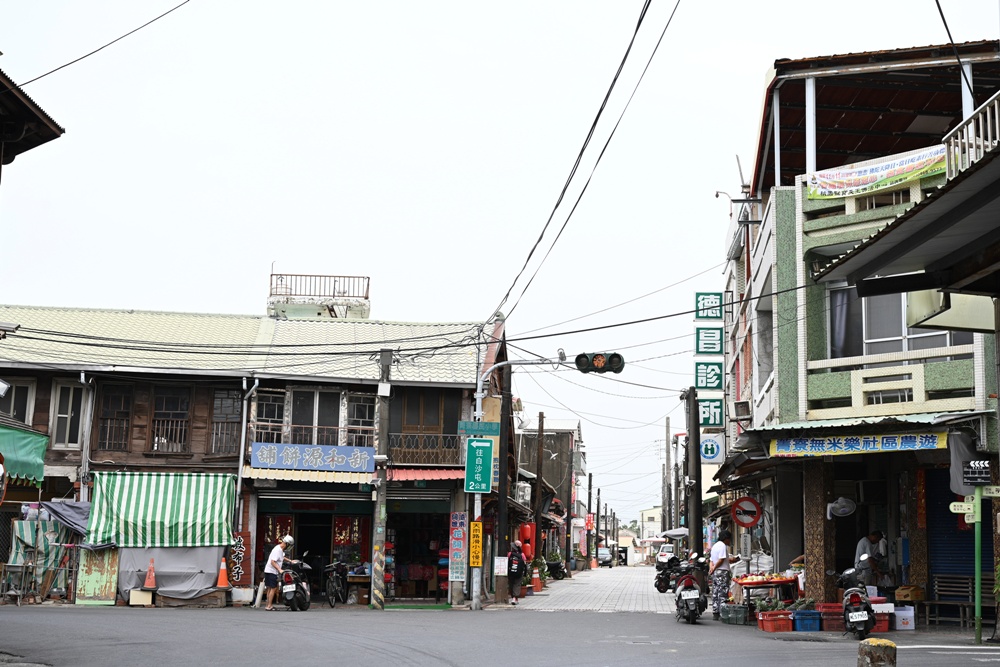 台南後壁金牌農村一日遊｜米香有約，「稻」後壁旅行！採芭樂、撿雞蛋、絹印臉譜帆布袋DIY、俗女餐桌全攻略！