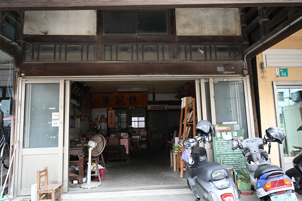 台南後壁金牌農村一日遊｜米香有約，「稻」後壁旅行！採芭樂、撿雞蛋、絹印臉譜帆布袋DIY、俗女餐桌全攻略！