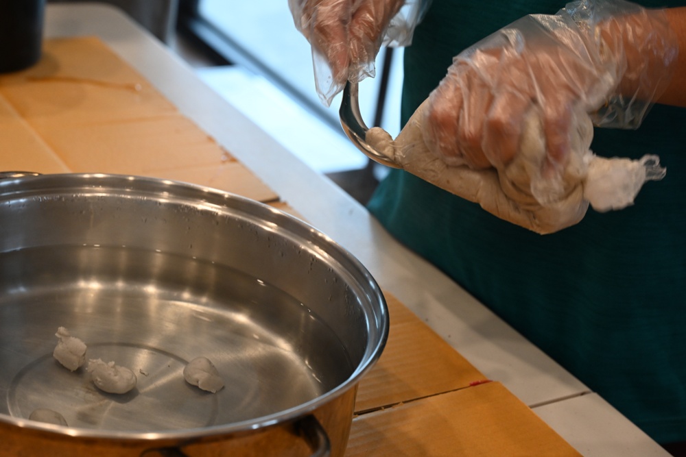 台南一日遊。蘆竹溝社區 蘆竹溝蚵學園區 DIY蚵仔碗粿、虱目魚丸、產地到餐桌、漁村風味餐！