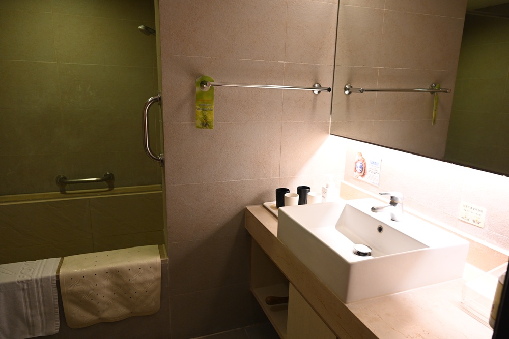 台東溫泉住宿推薦｜知本富野溫泉休閒會館 露天SPA、獨立湯屋 美食泡湯一次滿足！湯日漫旅 溫泉季專案！