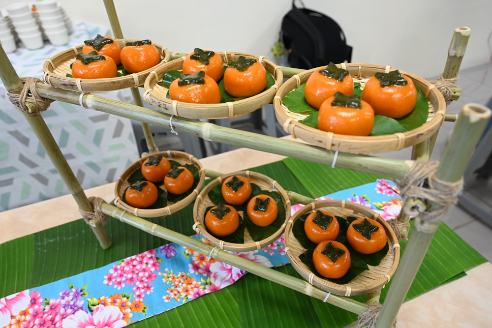 新竹金牌農村一日遊|旱坑社區 金漢柿餅教育農園 認識柿子、懂柿、剪黏美學工藝DIY! 新竹金牌農村一日遊|旱坑社區 金漢柿餅教育農園 認識柿子、懂柿、剪黏美學工藝DIY!