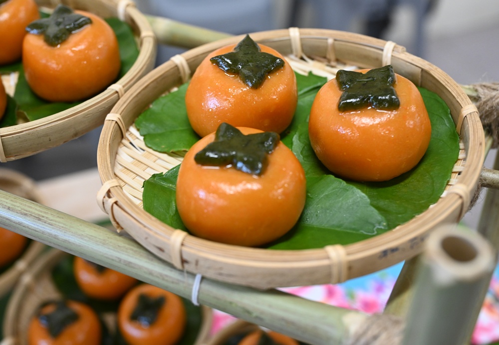 新竹金牌農村一日遊|旱坑社區 金漢柿餅教育農園 認識柿子、懂柿、剪黏美學工藝DIY! 新竹金牌農村一日遊|旱坑社區 金漢柿餅教育農園 認識柿子、懂柿、剪黏美學工藝DIY!