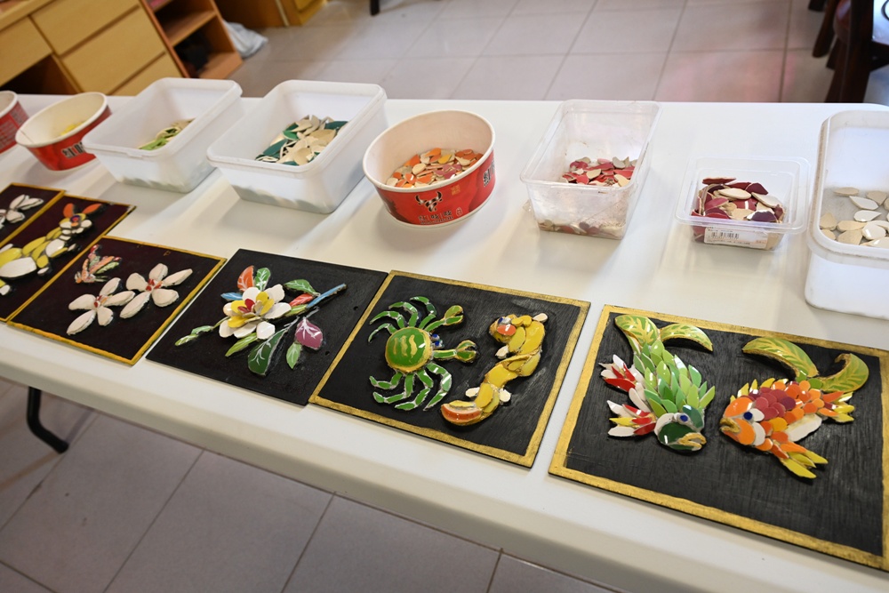 新竹金牌農村一日遊|旱坑社區 金漢柿餅教育農園 認識柿子、懂柿、剪黏美學工藝DIY! 新竹金牌農村一日遊|旱坑社區 金漢柿餅教育農園 認識柿子、懂柿、剪黏美學工藝DIY!