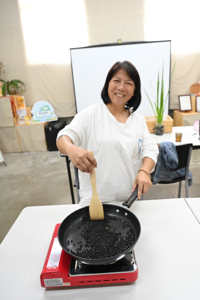 台東一日遊。布拉谷果菜生產合作社 苦茶籽油、祈福手作、樹豆茶包、一次滿足五感體驗! 台東一日遊。布拉谷果菜生產合作社 苦茶籽油、祈福手作、樹豆茶包、一次滿足五感體驗!