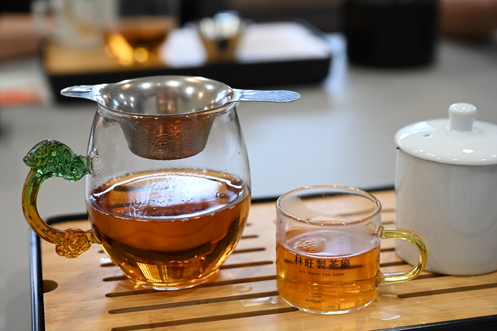 台東一日遊|林旺製茶廠 茶園生態導覽、參觀茶廠、紅烏龍茶沖泡教學! 台東一日遊|林旺製茶廠 茶園生態導覽、參觀茶廠、紅烏龍茶沖泡教學!