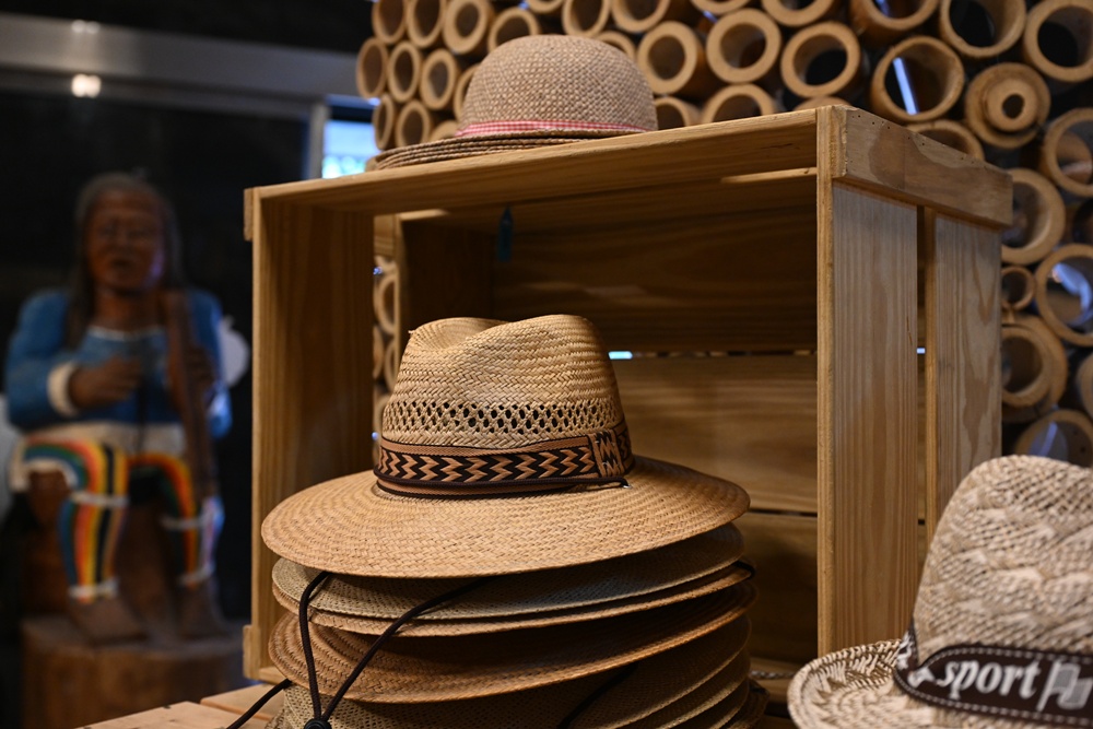 台東一日遊│台東糖廠 月桃部落-石山倉庫 稻草御守DIY、稻草鬥貓棒、月桃草帽! 台東一日遊│台東糖廠 月桃部落-石山倉庫 稻草御守DIY、稻草鬥貓棒、月桃草帽!