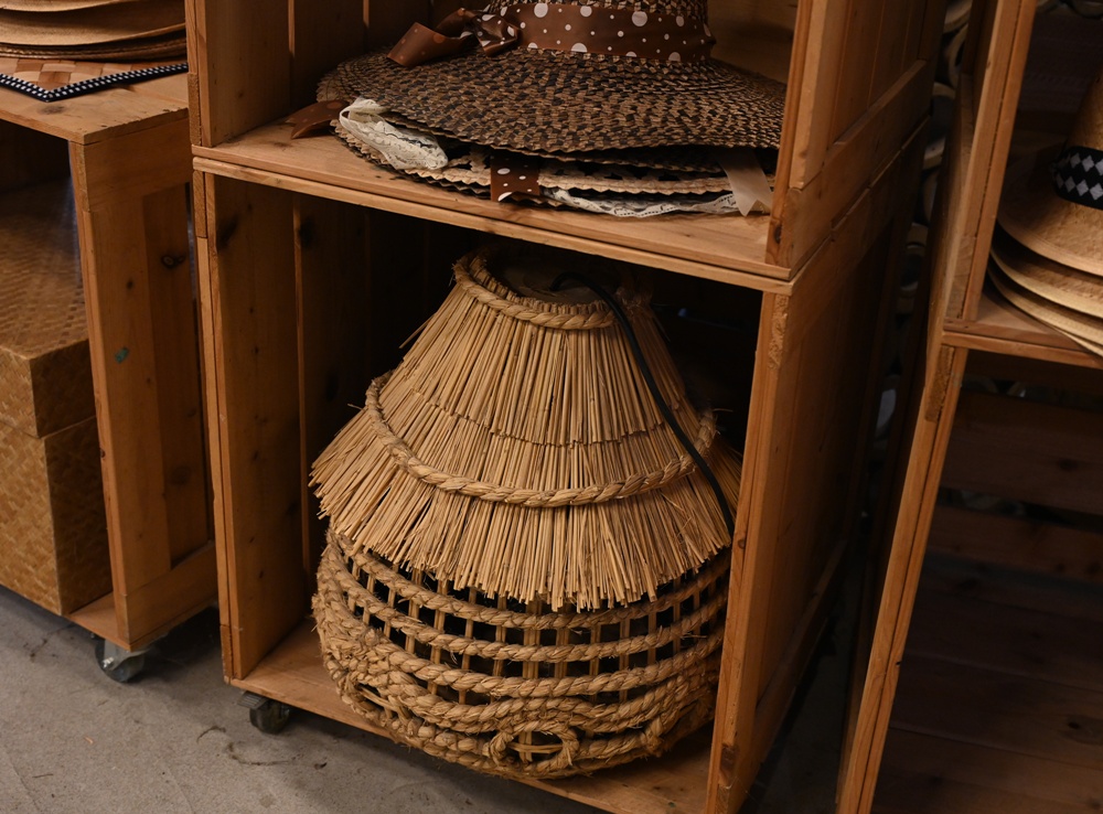 台東一日遊│台東糖廠 月桃部落-石山倉庫 稻草御守DIY、稻草鬥貓棒、月桃草帽! 台東一日遊│台東糖廠 月桃部落-石山倉庫 稻草御守DIY、稻草鬥貓棒、月桃草帽!