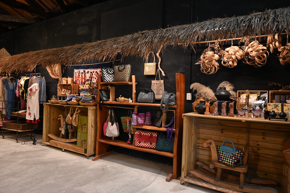 台東一日遊│台東糖廠 月桃部落-石山倉庫 稻草御守DIY、稻草鬥貓棒、月桃草帽! 台東一日遊│台東糖廠 月桃部落-石山倉庫 稻草御守DIY、稻草鬥貓棒、月桃草帽!