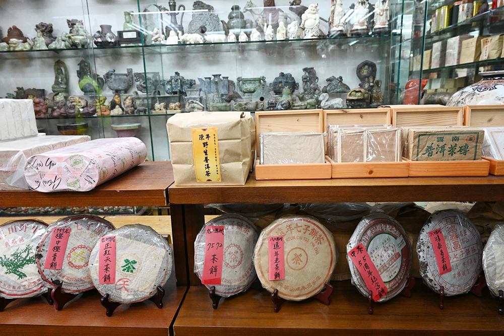 高雄鹽埕一日遊｜堀江商場老店、古著、鹽埕美食尋寶攻略！