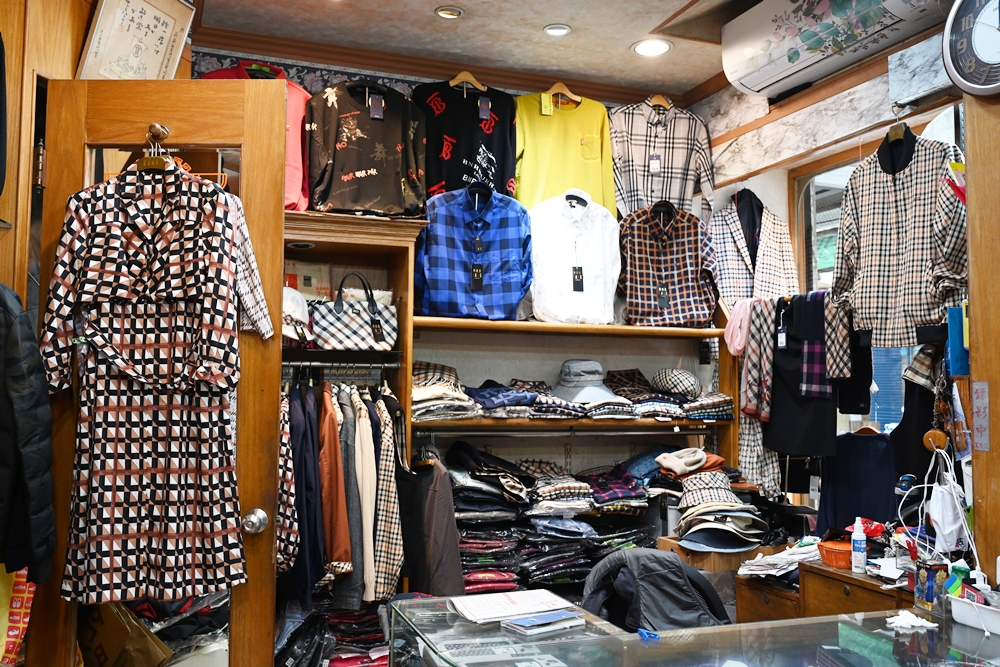 高雄鹽埕一日遊｜堀江商場老店、古著、鹽埕美食尋寶攻略！