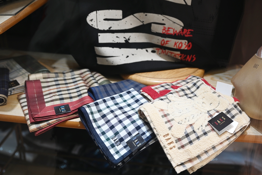 高雄鹽埕一日遊｜堀江商場老店、古著、鹽埕美食尋寶攻略！