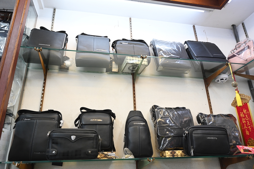 高雄鹽埕一日遊｜堀江商場老店、古著、鹽埕美食尋寶攻略！