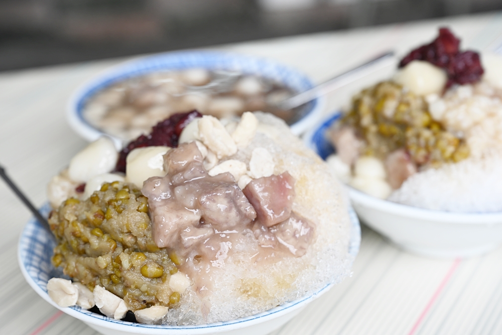 高雄鹽埕一日遊｜堀江商場老店、古著、鹽埕美食尋寶攻略！