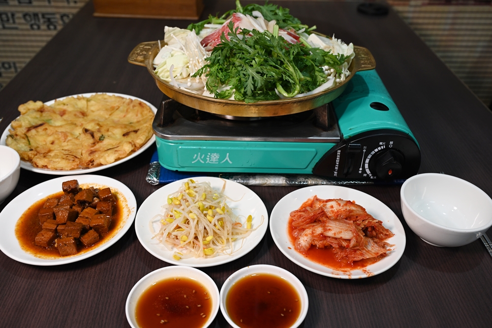 高雄鹽埕一日遊｜堀江商場老店、古著、鹽埕美食尋寶攻略！