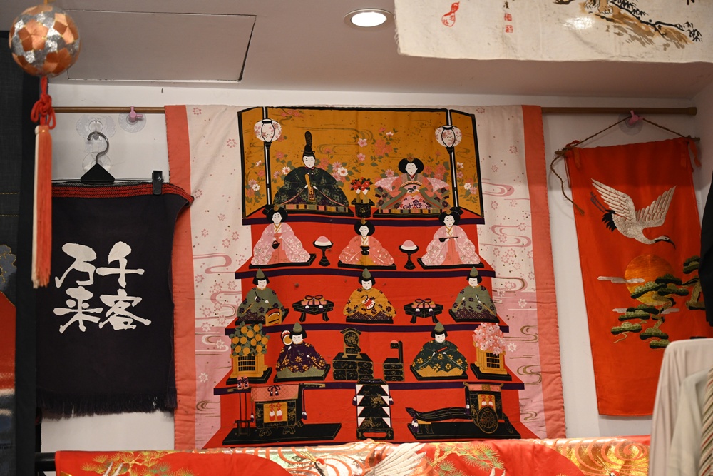 高雄鹽埕一日遊｜堀江商場老店、古著、鹽埕美食尋寶攻略！