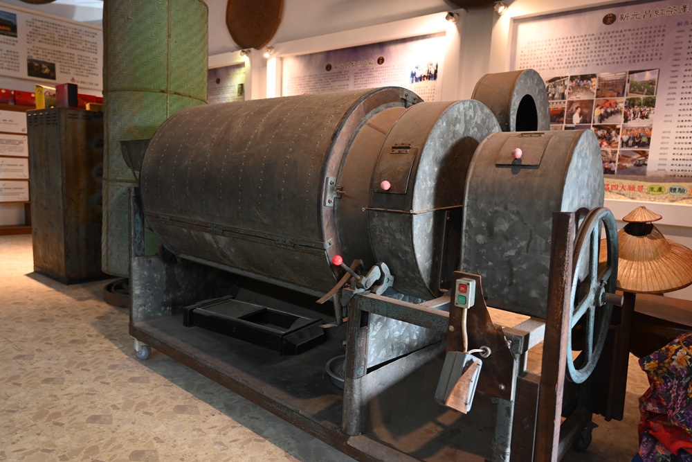 台東一日遊｜新元昌紅茶產業文化館 參觀茶園、茶廠、評鑑、擂茶！