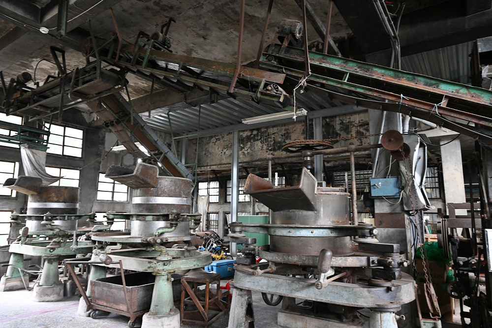 台東一日遊｜新元昌紅茶產業文化館 參觀茶園、茶廠、評鑑、擂茶！