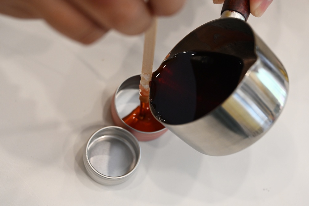 台東一日遊|蜜蜂盒子Bee Box 近距離觀察蜜蜂、品嘗香甜蜂巢蜜、DIY蜂蠟紫草膏! 台東一日遊|蜜蜂盒子Bee Box 近距離觀察蜜蜂、品嘗香甜蜂巢蜜、DIY蜂蠟紫草膏!