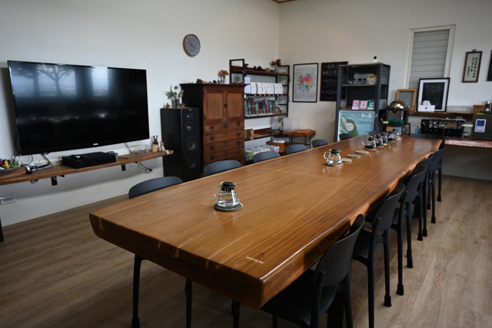 台東最美景觀咖啡！林道咖啡烘豆工作室 Leading Coffee 試飲精品咖啡、享受專業品咖體驗！坐擁360度無敵山海美景！