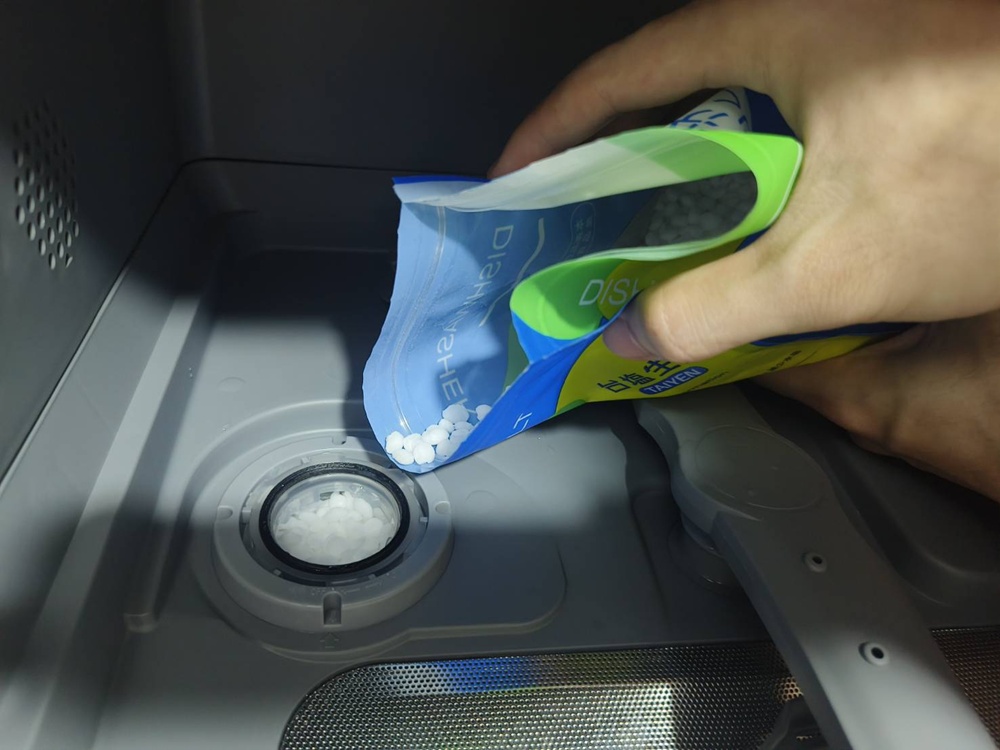 開箱｜CHEFBORN韓國天廚  WASHFALL5人份獨立式紫外線洗碗機、免安裝！