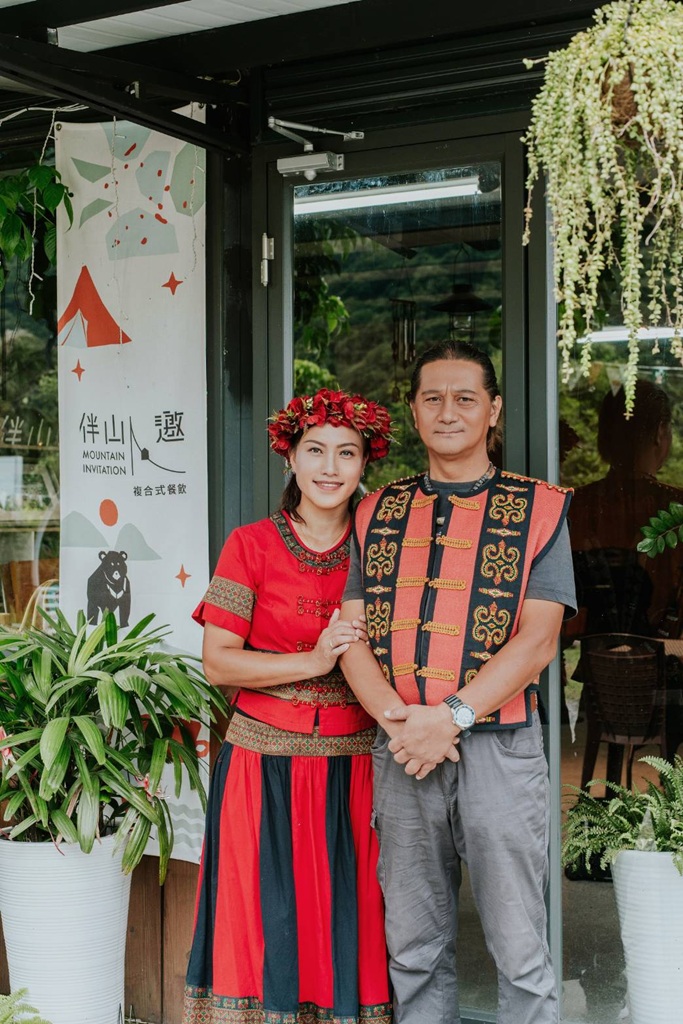 台東景觀餐廳推薦。伴山邀複合式餐飲 180度山景 x 原住民風味餐 x 攀樹、攀岩、繩索垂降