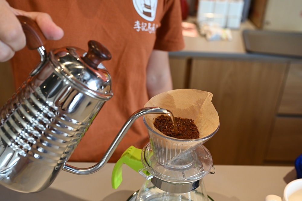 雲林口湖必訪！李記烏魚子 伴手禮、DIY、炙燒烏魚子 一次滿足！