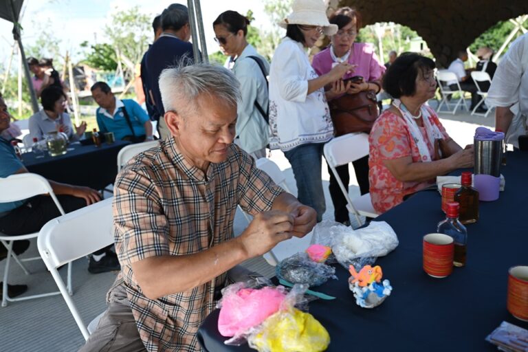 雲林口湖私房景點｜金湖聚落「蚵貝藝術牆」散步秘境！