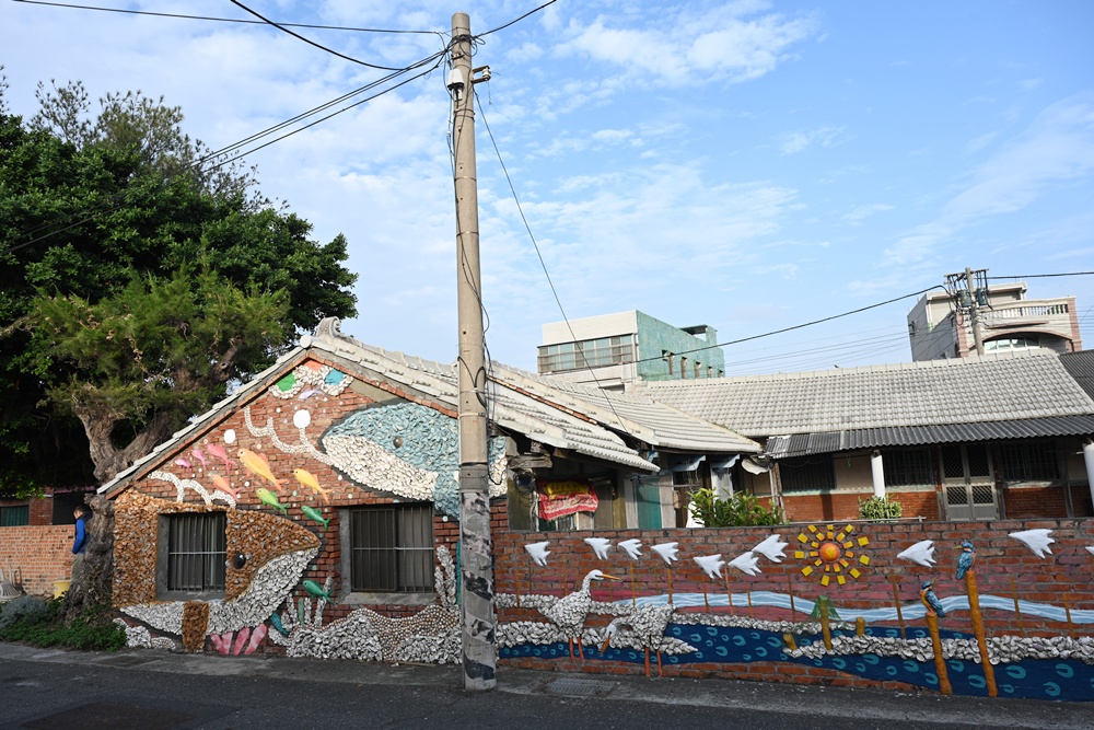雲林口湖私房景點｜金湖聚落「蚵貝藝術牆」散步秘境！