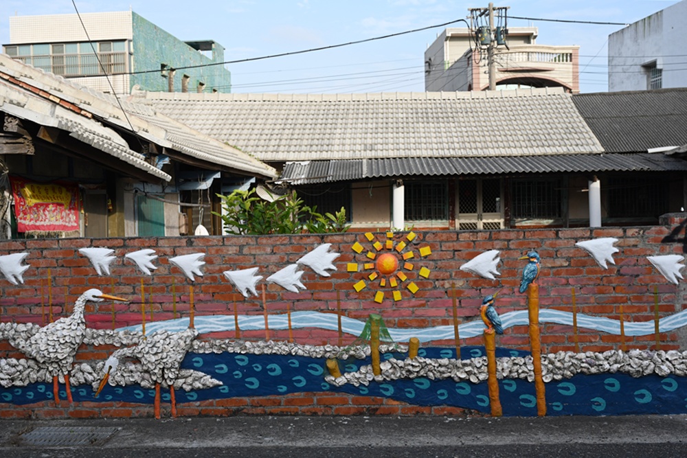 雲林口湖私房景點｜金湖聚落「蚵貝藝術牆」散步秘境！