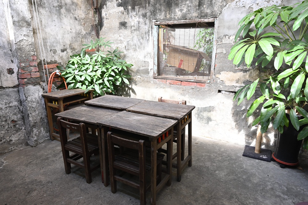 雲林美食。金湖冰室 澎派海鮮麵、古早味蜜餞四果冰！