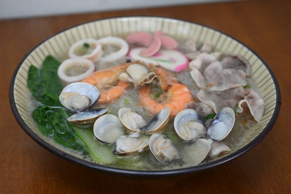 雲林美食。金湖冰室 澎派海鮮麵、古早味蜜餞四果冰！