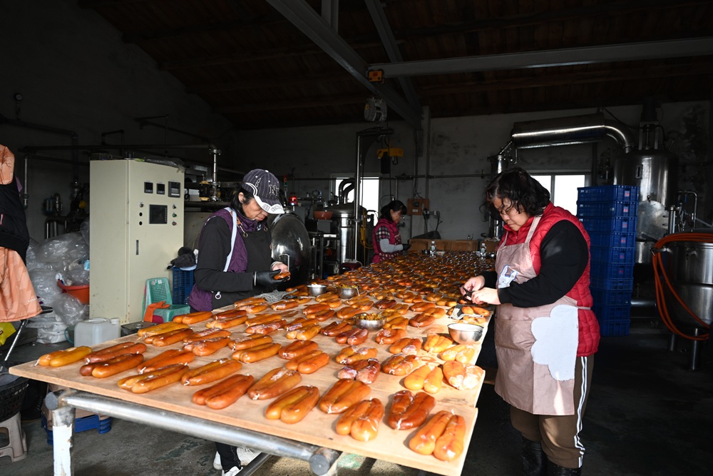 雲林口湖。口福烏魚伯烏魚子 烏金條、蜜蠟烏魚子、血子烏魚子 x 新榮製冰-烏魚子霜淇淋！