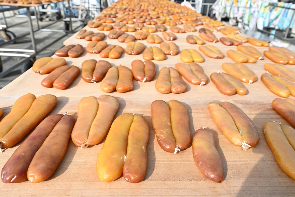 雲林口湖。口福烏魚伯烏魚子 烏金條、蜜蠟烏魚子、血子烏魚子 x 新榮製冰-烏魚子霜淇淋！