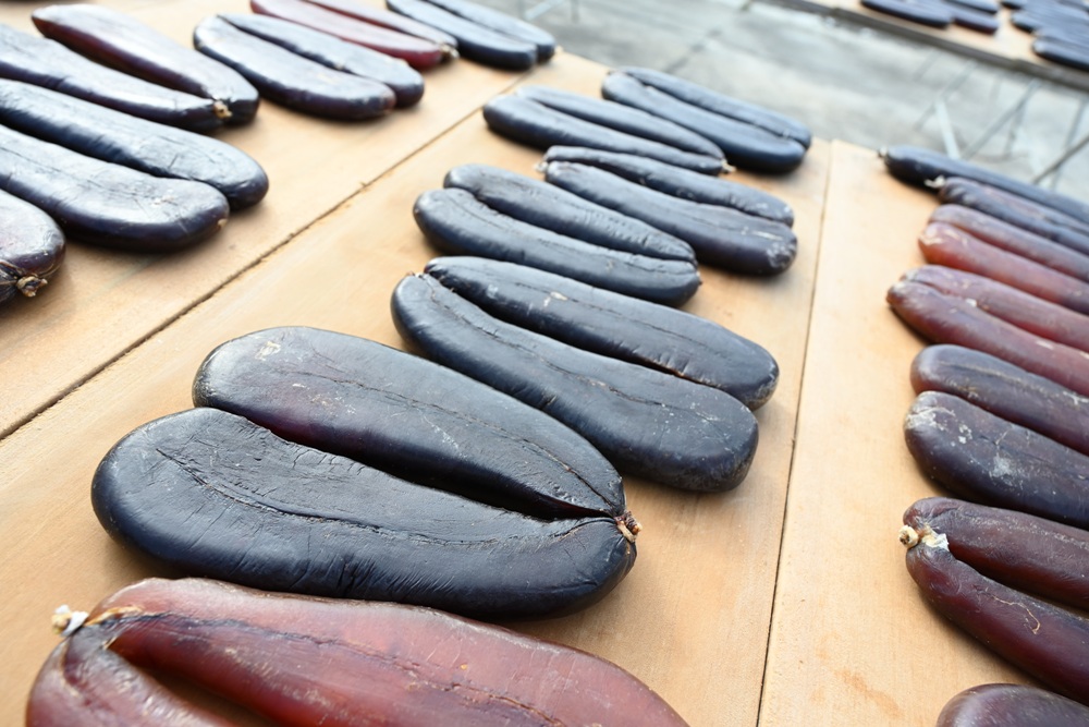 雲林口湖。口福烏魚伯烏魚子 烏金條、蜜蠟烏魚子、血子烏魚子 x 新榮製冰-烏魚子霜淇淋！