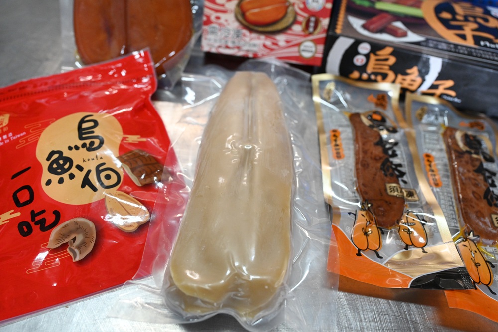 雲林口湖。口福烏魚伯烏魚子 烏金條、蜜蠟烏魚子、血子烏魚子 x 新榮製冰-烏魚子霜淇淋！