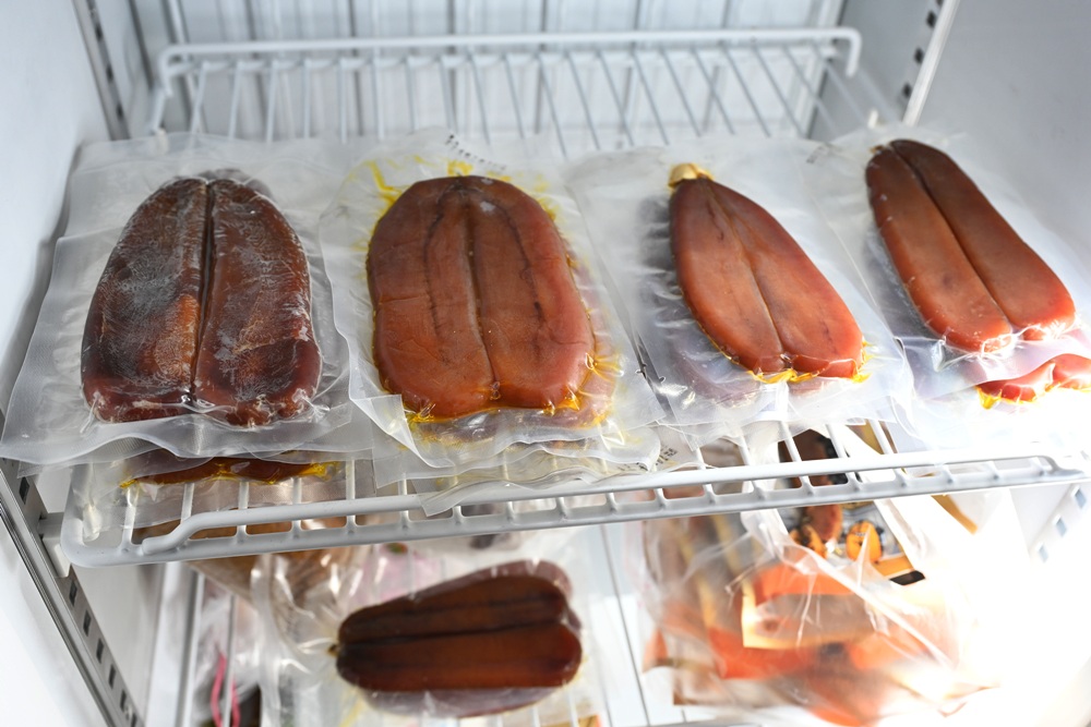 雲林口湖。口福烏魚伯烏魚子 烏金條、蜜蠟烏魚子、血子烏魚子 x 新榮製冰-烏魚子霜淇淋！
