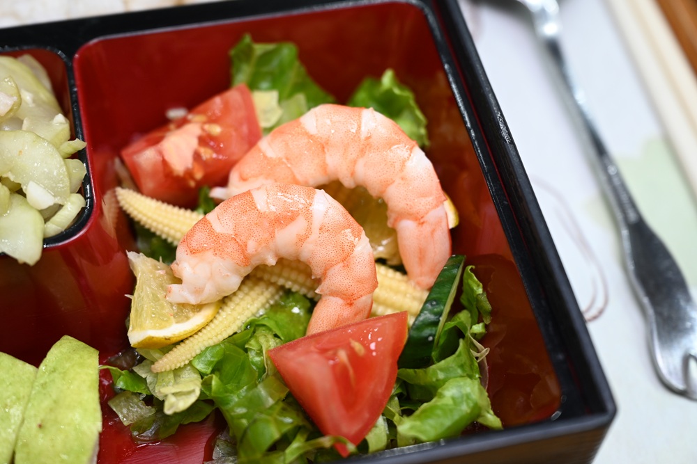 雲林口湖必訪景點｜口湖遊客中心 甘苦人魅力農店 在地伴手禮、甘苦人套餐、烏金鰻魚套餐、美拍地景藝術 一次滿足！