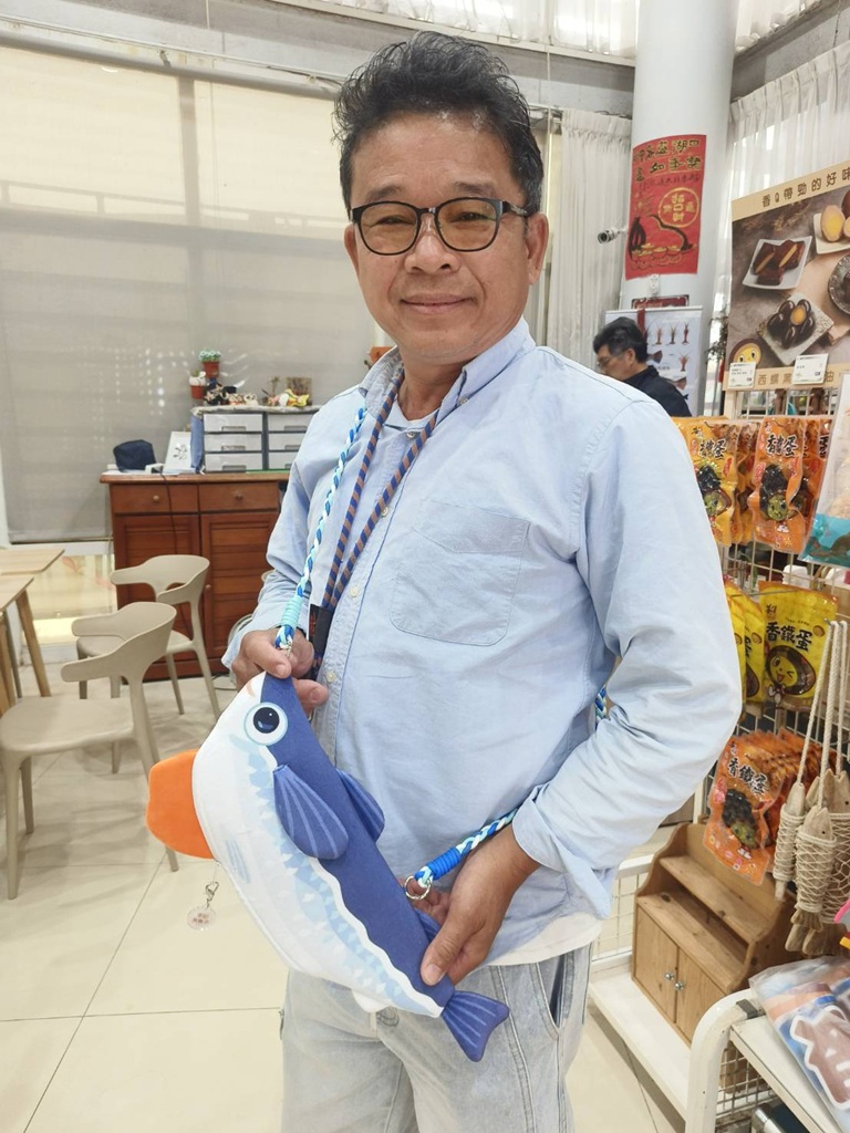 雲林口湖必訪景點｜口湖遊客中心 甘苦人魅力農店 在地伴手禮、甘苦人套餐、烏金鰻魚套餐、美拍地景藝術 一次滿足！